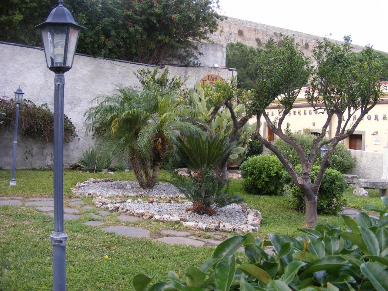 L'Antico Borgo Bed and Breakfast Milazzo Eksteriør billede
